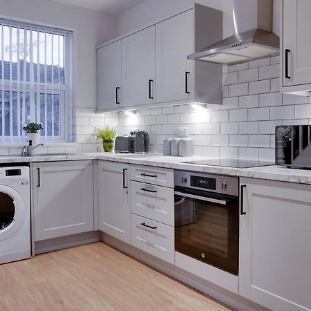 Birkenhead - 2 Bedroom House Экстерьер фото