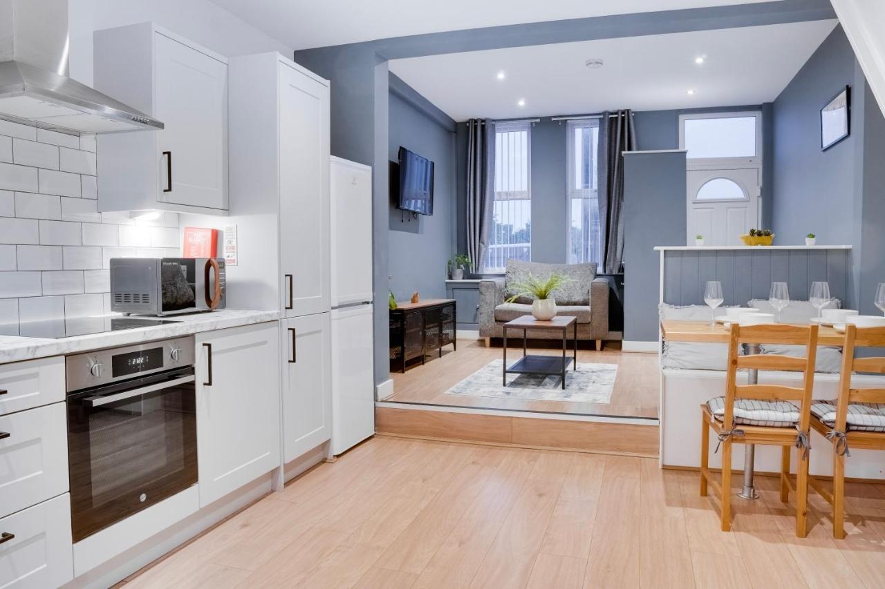Birkenhead - 2 Bedroom House Экстерьер фото