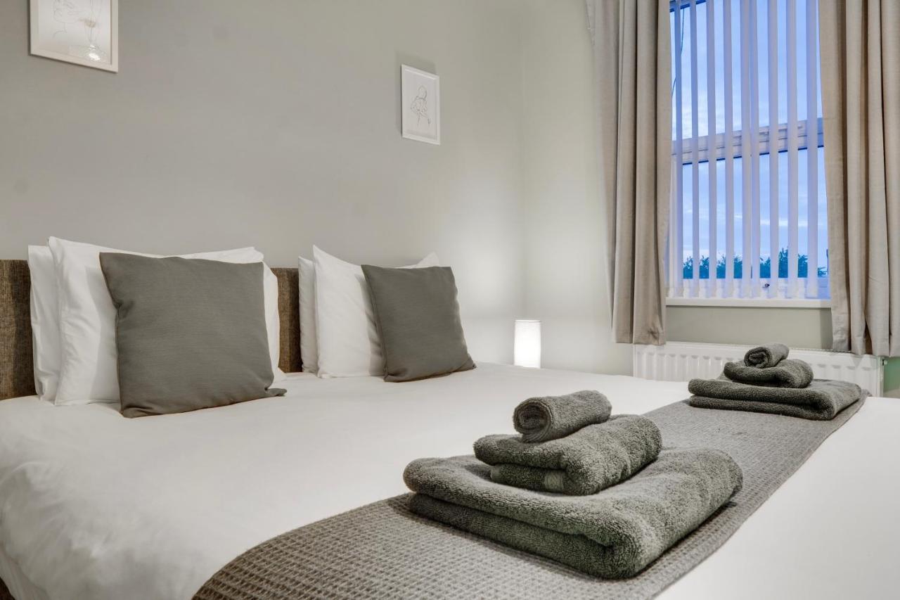 Birkenhead - 2 Bedroom House Экстерьер фото